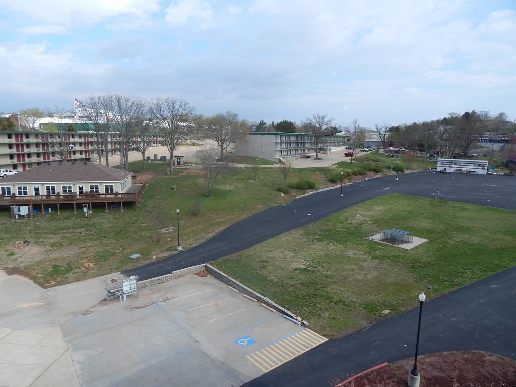 Ramada Branson Hotel And Resort 外观 照片
